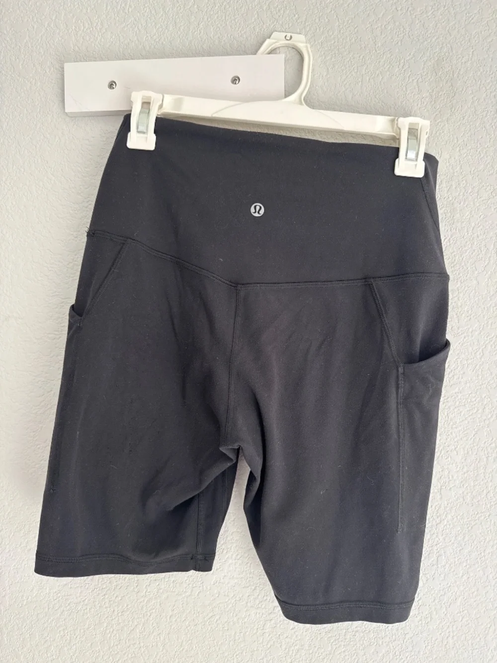 Lululemon Align 8” Shorts with pockets